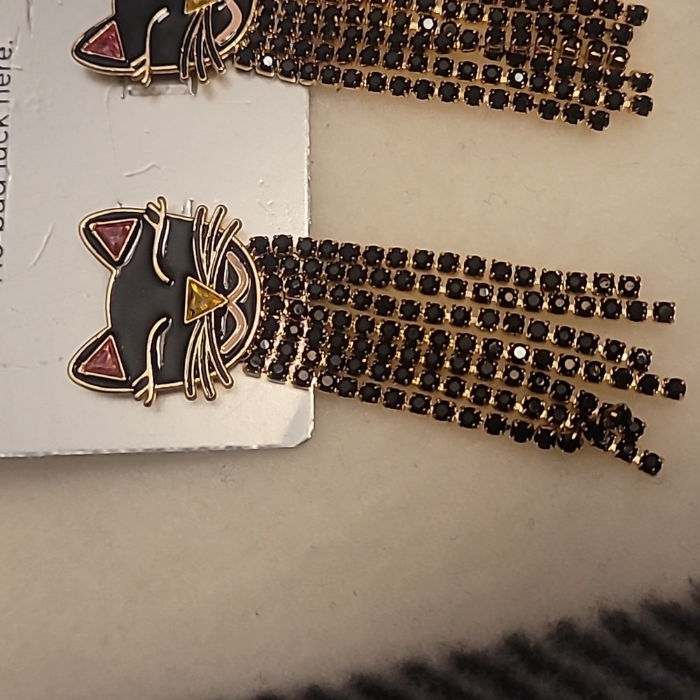 SUGARFIX by BaubleBar Scaredy Cat Earrings NWT - Picture 2 of 4